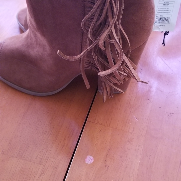 Mossimo ankle boots peep toe fringe design - Picture 2 of 16